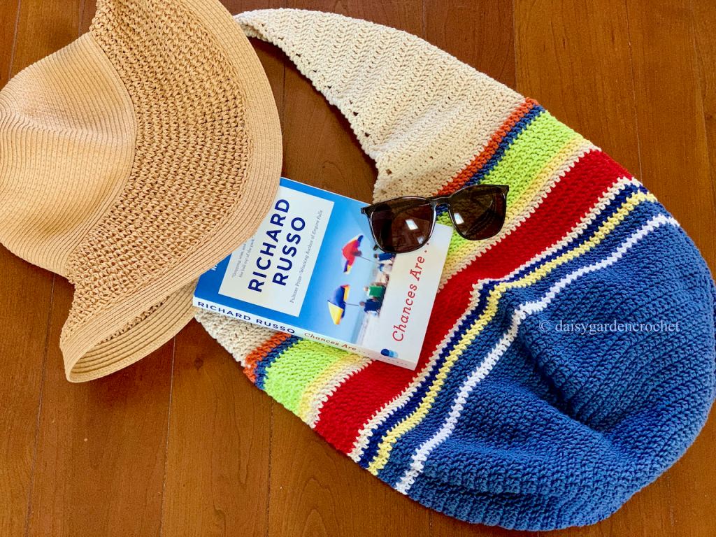 Making Crochet Pleats to Shape a Beach&nbsp;Tote